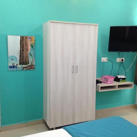 Oyo 4355 Goodland Inn Ченнаї Екстер'єр фото